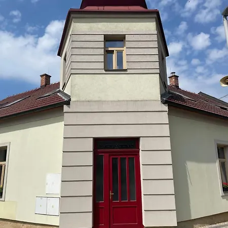 Pod Vezi, Nechanice *